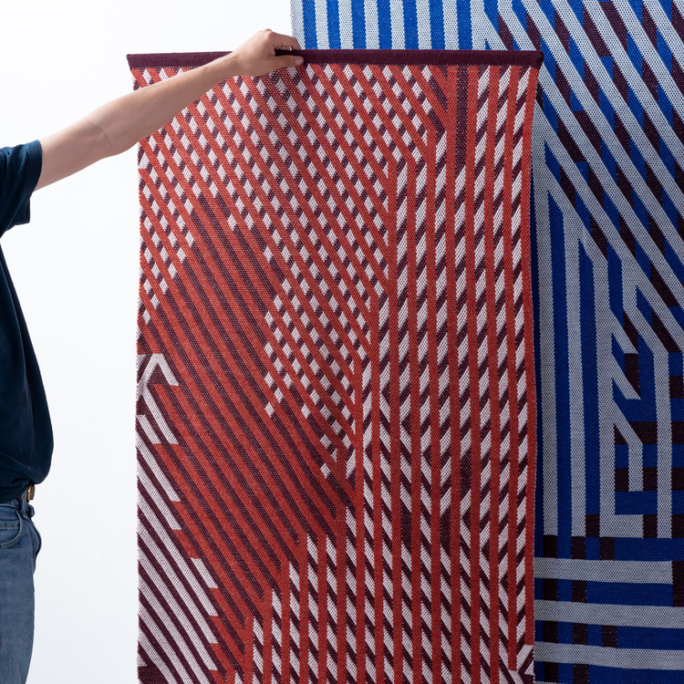 Risk Knit – Medium Red